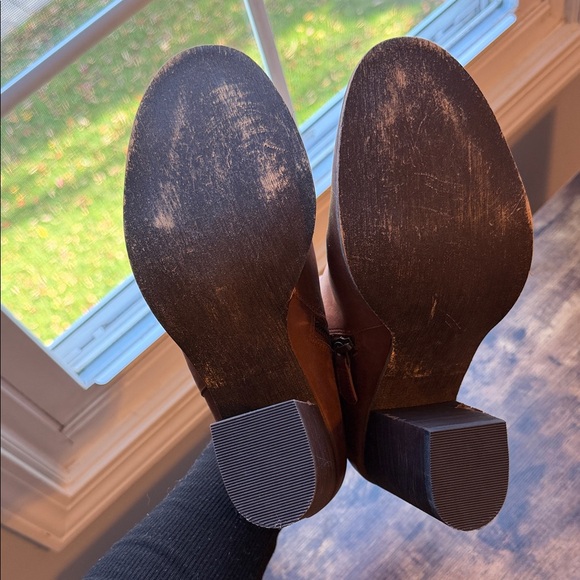 BP Brown Genuine Leather Ankle Booties - Picture 5 of 6